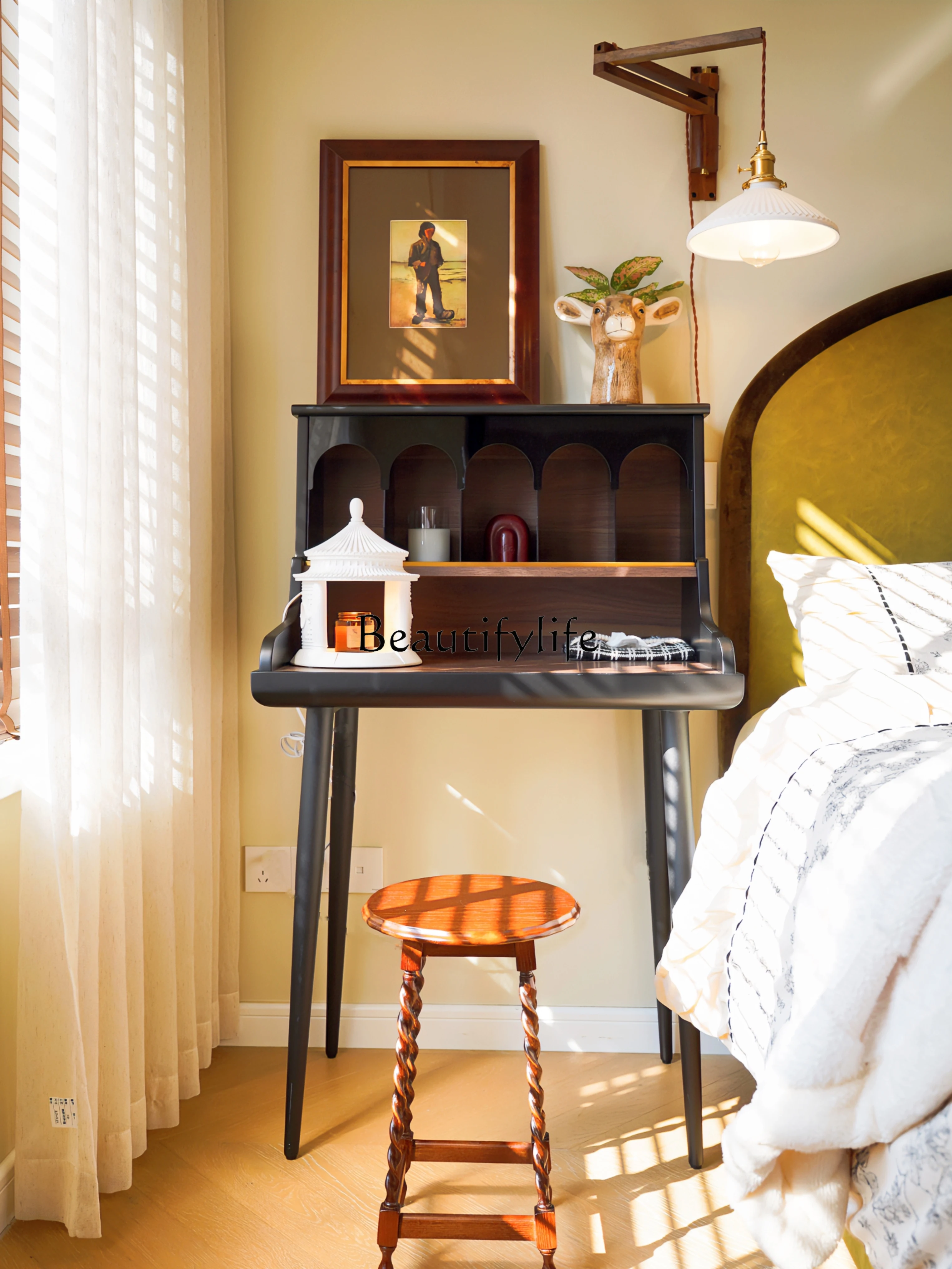 Simple High-Leg Storage Cabinet Living Room Bedroom Retro Small Apartment Bedside Dressing Table Storage Cabinet
Simple High-Leg Storage Cabinet Living Room Bedroom Retro Small Apartment Bedside Dressing Table Storage Cabinet