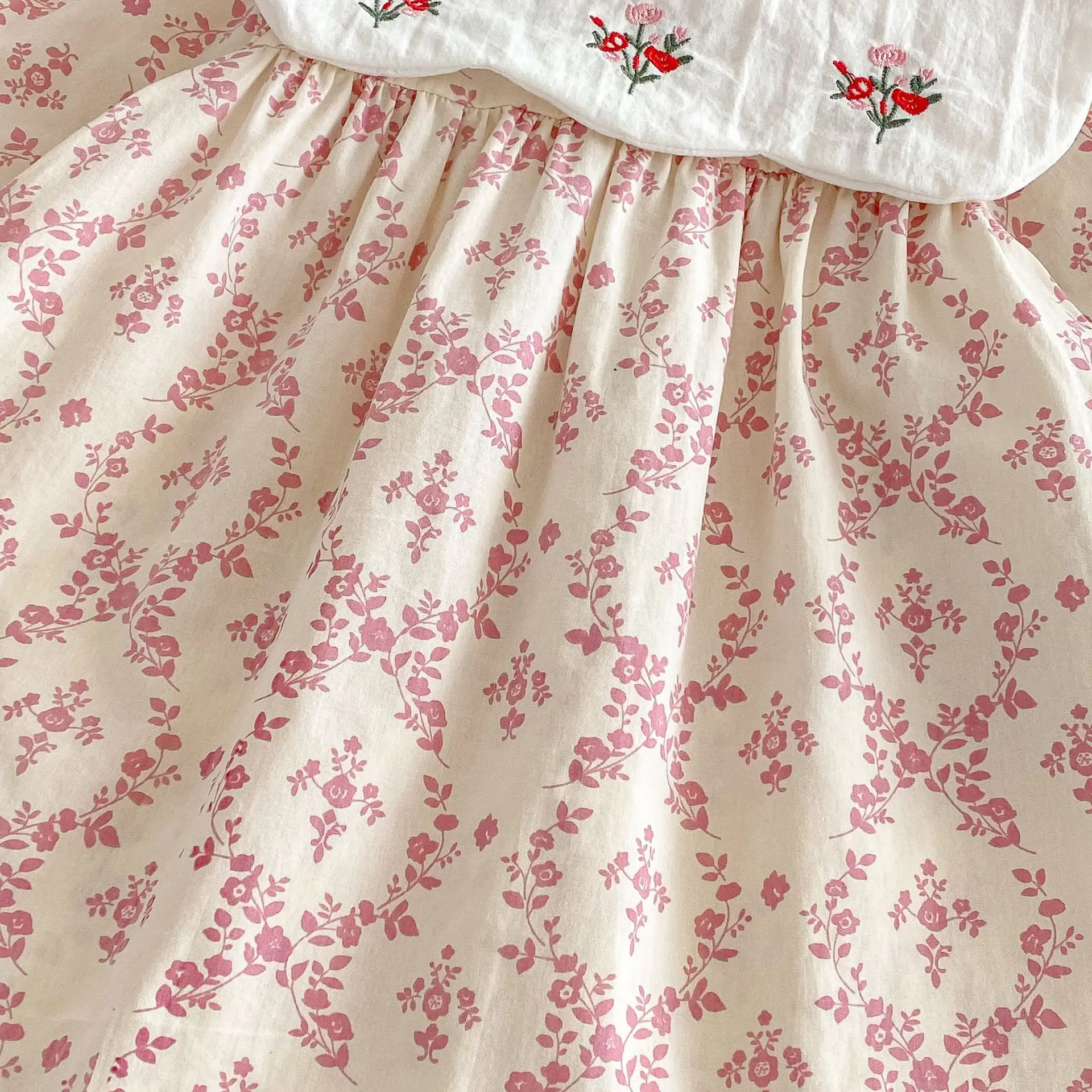 2025 Autumn New Girls Casual Dress Children Large Collar Flower Embroidery Dress Cotton Baby Girl Floral Princess Dress 18 S48c1167b2a914addb8ca0dc4e6ee02d3u