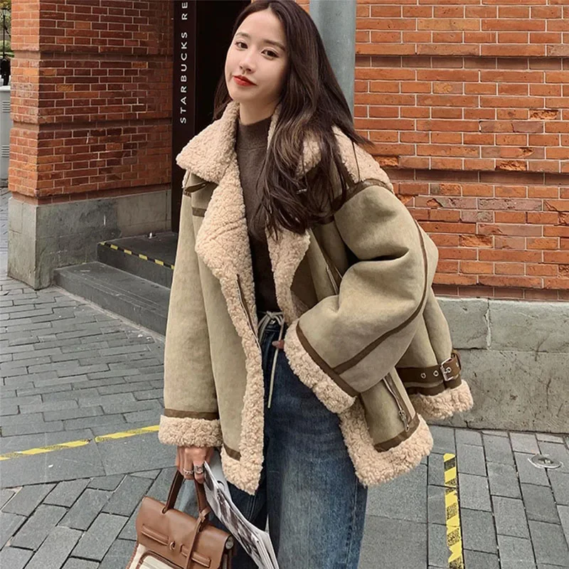 2023 New Women Winter Teddy Jackets Casual Loose Lamb Wool Collar Faux Fur Suede Coats Female Thickened Cashmere Outwear Tops
2023 New Women Winter Teddy Jackets Casual Loose Lamb Wool Collar Faux Fur Suede Coats Female Thickened Cashmere Outwear Tops
