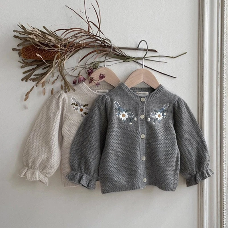 Infant Baby Girl Sweater Coat Spring Autumn Flower Embroidery Knitted Cardigan for Newborn Cotton Vintage Kids Girls Clothes
Infant Baby Girl Sweater Coat Spring Autumn Flower Embroidery Knitted Cardigan for Newborn Cotton Vintage Kids Girls Clothes