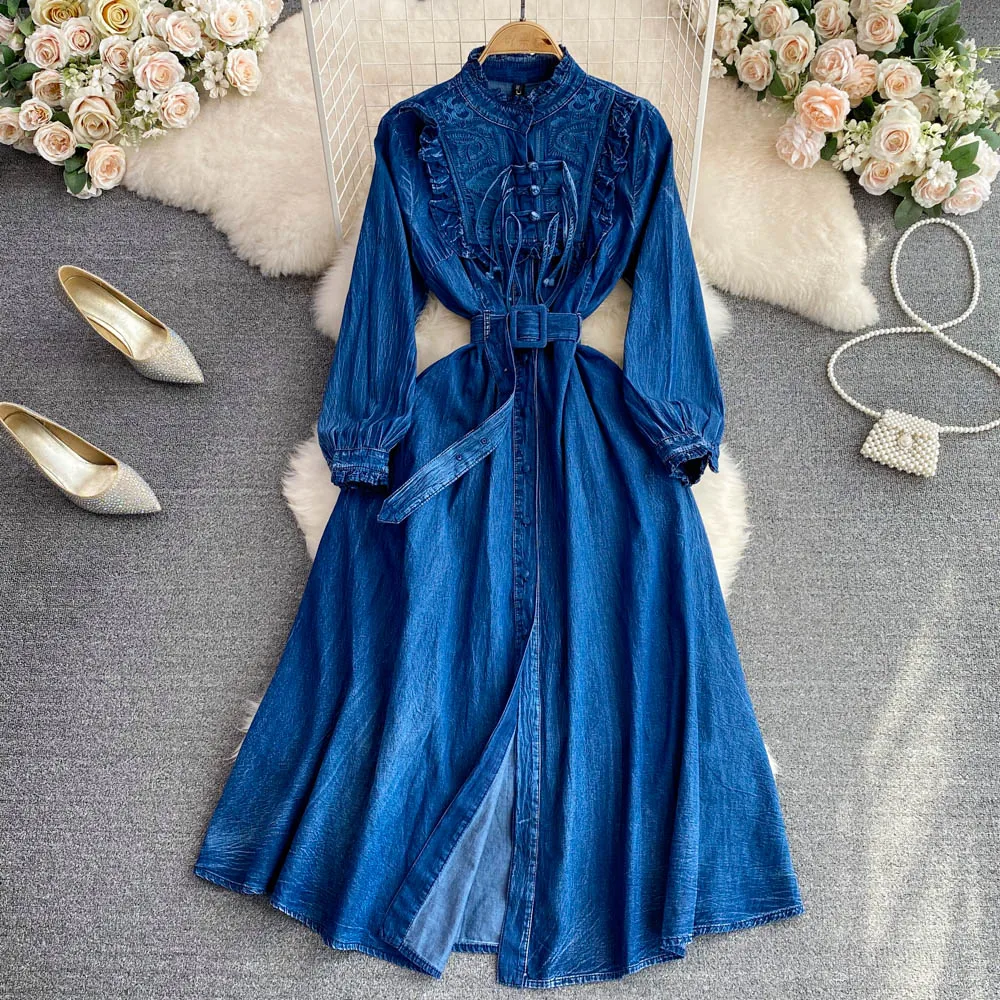 Retro Temperament Stand-up Collar Bubble Long-sleeved Waist Slimming Single-breasted A-line Denim Dress Elegant Long Skirt
Retro Temperament Stand-up Collar Bubble Long-sleeved Waist Slimming Single-breasted A-line Denim Dress Elegant Long Skirt