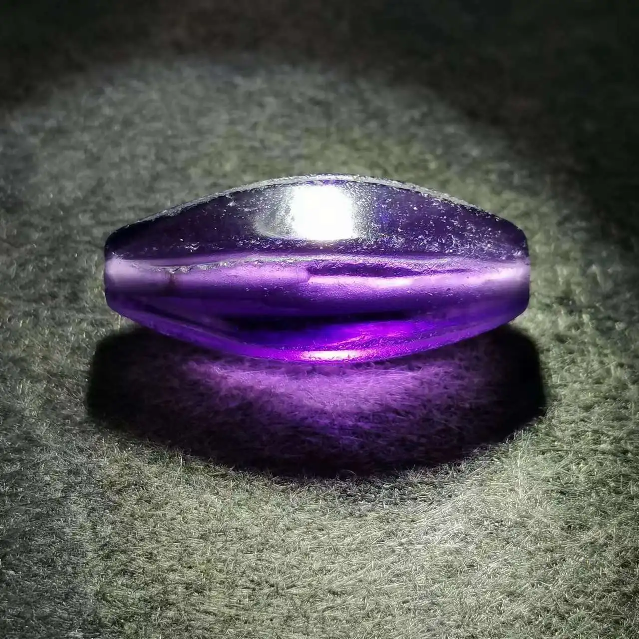 1pcs/lot natural amethyst stone jujube nucleus-shaped beads loose beads thousand-year-old crystal gem jewelry amulet precious
1pcs/lot natural amethyst stone jujube nucleus-shaped beads loose beads thousand-year-old crystal gem jewelry amulet precious