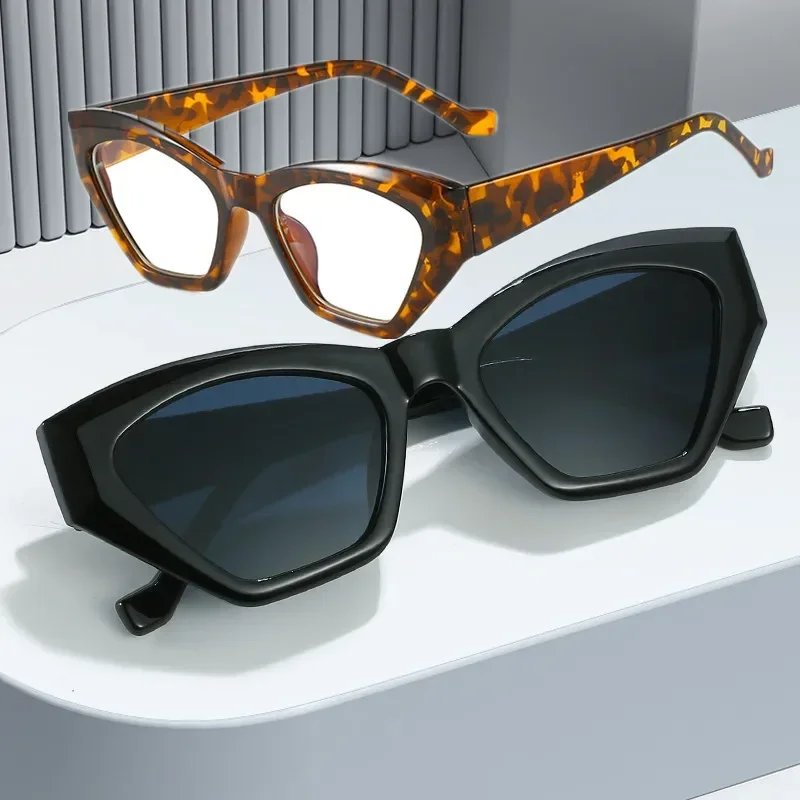 Personality Geometry PC Full Frame Men's Sunglasses European and American Trend Hip Hop Style Sunglasses for Women
Personality Geometry PC Full Frame Men's Sunglasses European and American Trend Hip Hop Style Sunglasses for Women