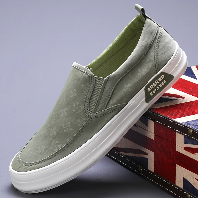 2023 Autumn Men's Flat Cloth Shoes Low State Shoes Men's Breathable Versatile Elastic Band Trendy Shoes Soft Soled Casual Shoes
2023 Autumn Men's Flat Cloth Shoes Low State Shoes Men's Breathable Versatile Elastic Band Trendy Shoes Soft Soled Casual Shoes