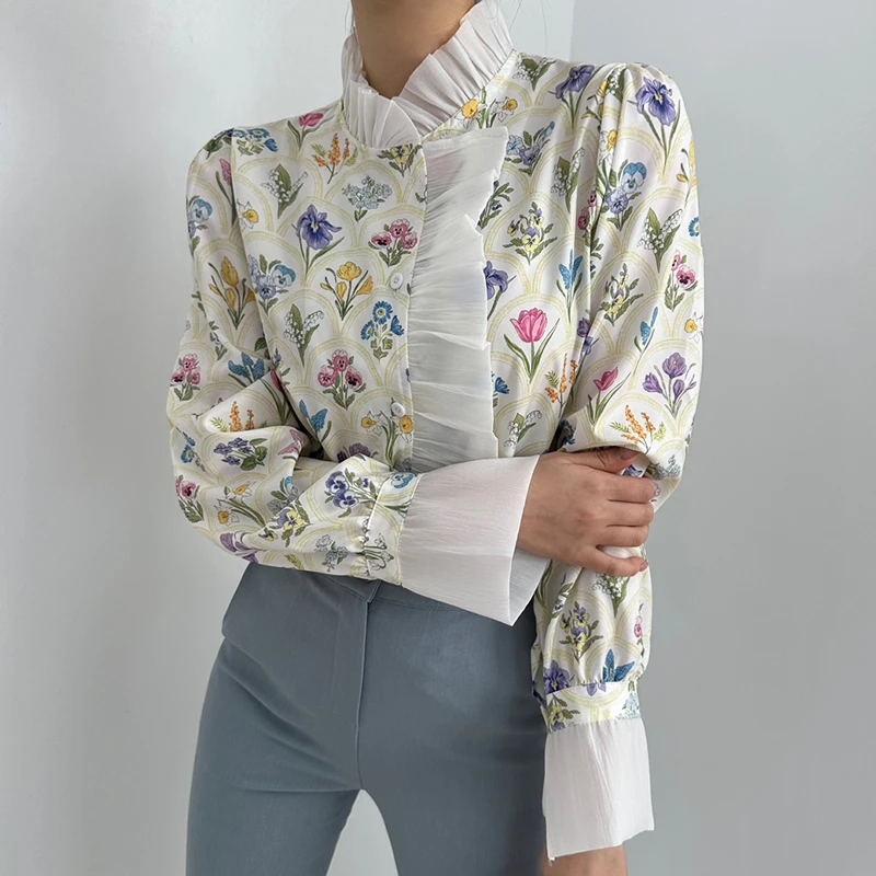 

Vintage Women Spring Flowers Printed Blouse Female Elegant Flare Sleeve Blouse Turtleneck Button Fashion Ruffles Neck Shirt Li20