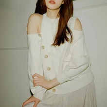 Japanese Sweet Sweaters 2022 Spring Autumn New Women Jumpers Solid O Neck Sexy Off Shoulder Irregular Button Knitted Pullover
Japanese Sweet Sweaters 2022 Spring Autumn New Women Jumpers Solid O Neck Sexy Off Shoulder Irregular Button Knitted Pullover