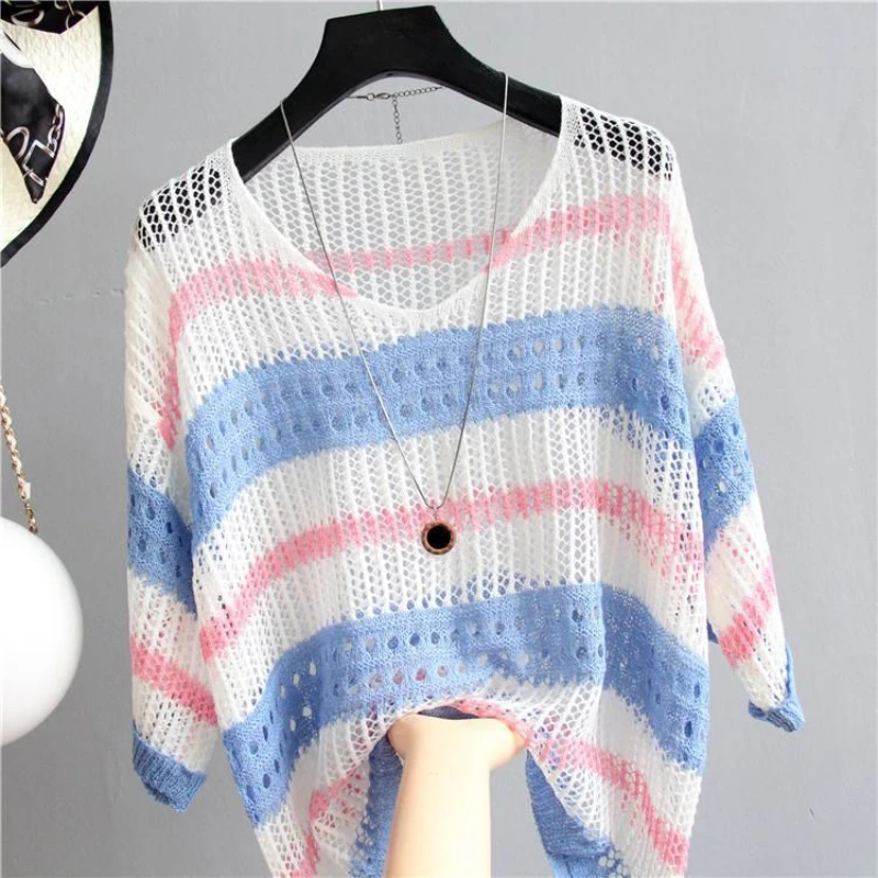 New High-quality Stripe V-Neck Hollow Out Shirt Women Ice Silk Knitted Sweater Loose Blouse Thin Clothing Korean Fashion
New High-quality Stripe V-Neck Hollow Out Shirt Women Ice Silk Knitted Sweater Loose Blouse Thin Clothing Korean Fashion