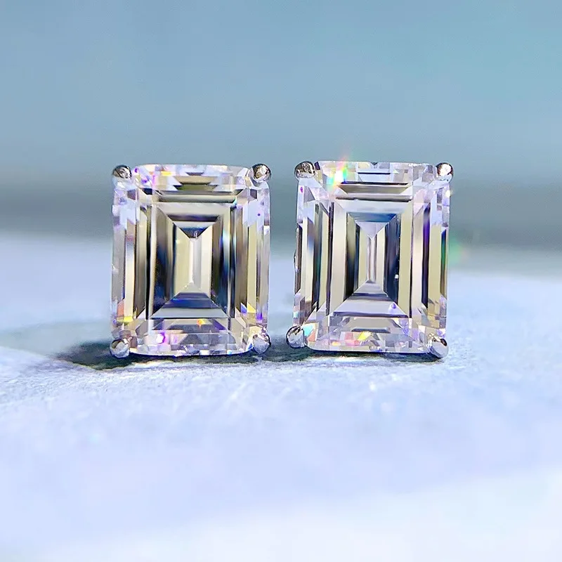 

S925 Silver High Carbon Diamond 8 * 10mm Emerald Zircon Earrings Cross border Instagram Wholesale