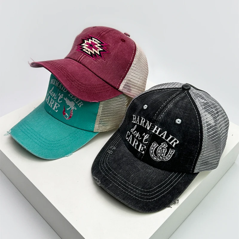 New Women Pattern Letter Embroidery Baseball Hats Breathable Criss Cross Ponytail Sunshade Versatile Mesh Trucker caps Broken 
New Women Pattern Letter Embroidery Baseball Hats Breathable Criss Cross Ponytail Sunshade Versatile Mesh Trucker caps Broken