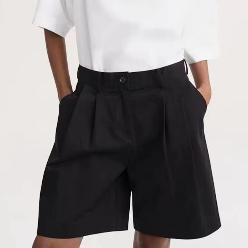 

TOTEME 2023 Summer Black Cotton Loose Casual Pleated Shorts Simple Easy Care Solid Color Shorts High Quality, Free Shipping