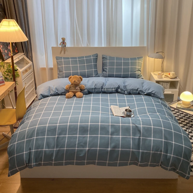 Retro Bedding Set Summer Grid Black White Duvet Cover Cotton&Polyester Bedclothes Pillowcase Flat Sheet Fashion Home Linens King
Retro Bedding Set Summer Grid Black White Duvet Cover Cotton&Polyester Bedclothes Pillowcase Flat Sheet Fashion Home Linens King
