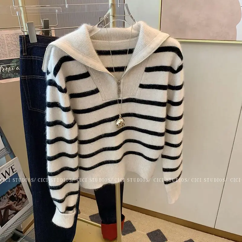 Zipper striped sweater for women with autumn winter design niche knit sweater, thickened and warm long sleeved top
Zipper striped sweater for women with autumn winter design niche knit sweater, thickened and warm long sleeved top