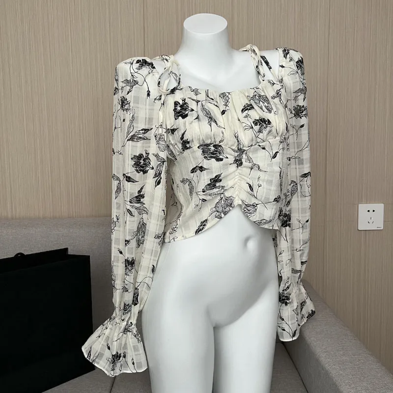 Женская винтажная рубашка с квадратным вырезом, Модная и удобная уличная одежда в Корейском стиле, короткая блузка с расклешенным рукавом
Женская винтажная рубашка с квадратным вырезом, Модная и удобная уличная одежда в Корейском стиле, короткая блузка с расклешенным рукавом