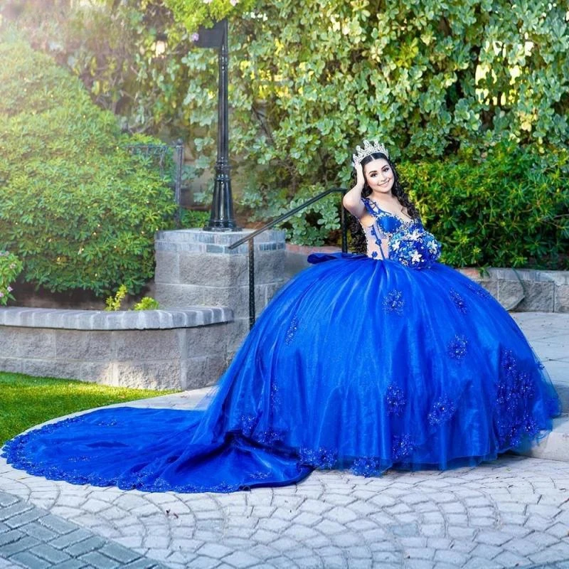 Royal Blue Crystal Beading Bow Ball Gown Quinceanera Dresses Spaghetti Strap Appliques Lace Corset Vestidos De 15 Años
Royal Blue Crystal Beading Bow Ball Gown Quinceanera Dresses Spaghetti Strap Appliques Lace Corset Vestidos De 15 Años