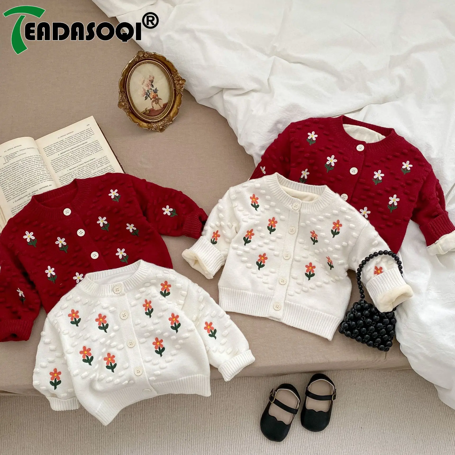 Autumn Winter Baby Girls Embroidered Flower Knitted Top Jacket Full Sleeve Single-breasted Infant Kids Coat Toddler Sweater 0-3Y
Autumn Winter Baby Girls Embroidered Flower Knitted Top Jacket Full Sleeve Single-breasted Infant Kids Coat Toddler Sweater 0-3Y