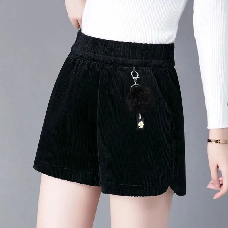 Thickened shorts women fall and winter 2023 new style wearing elastic high-waisted large size slim wide-legged boots pants
Thickened shorts women fall and winter 2023 new style wearing elastic high-waisted large size slim wide-legged boots pants