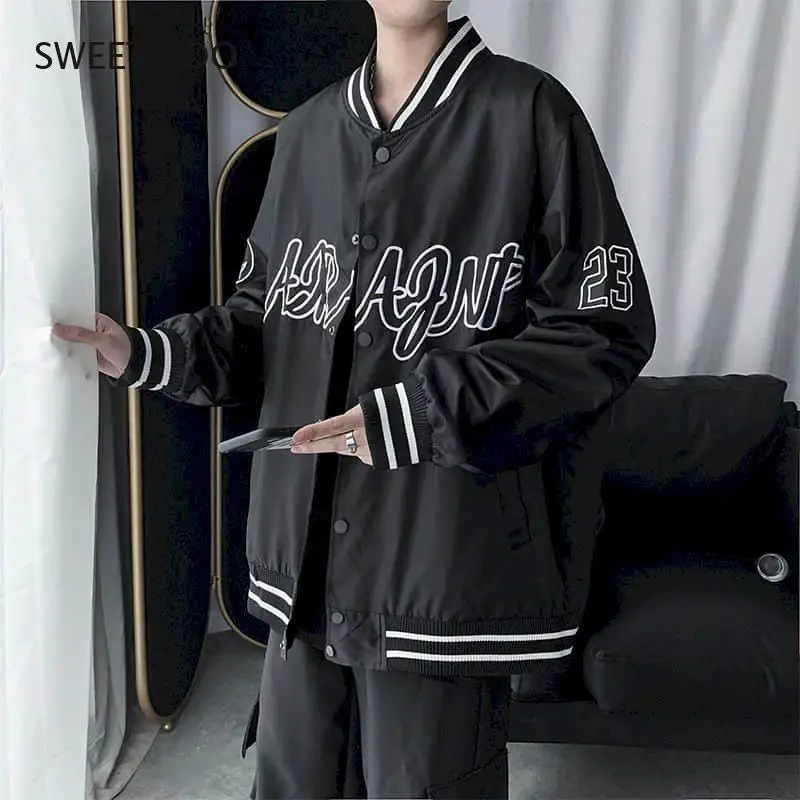 2022 Spring Autumn Bomber Jacket Men Women Harajuku BFpreppy Style Loose Trend Baseball Uniform Letter Embroidery Simple Coats
2022 Spring Autumn Bomber Jacket Men Women Harajuku BFpreppy Style Loose Trend Baseball Uniform Letter Embroidery Simple Coats