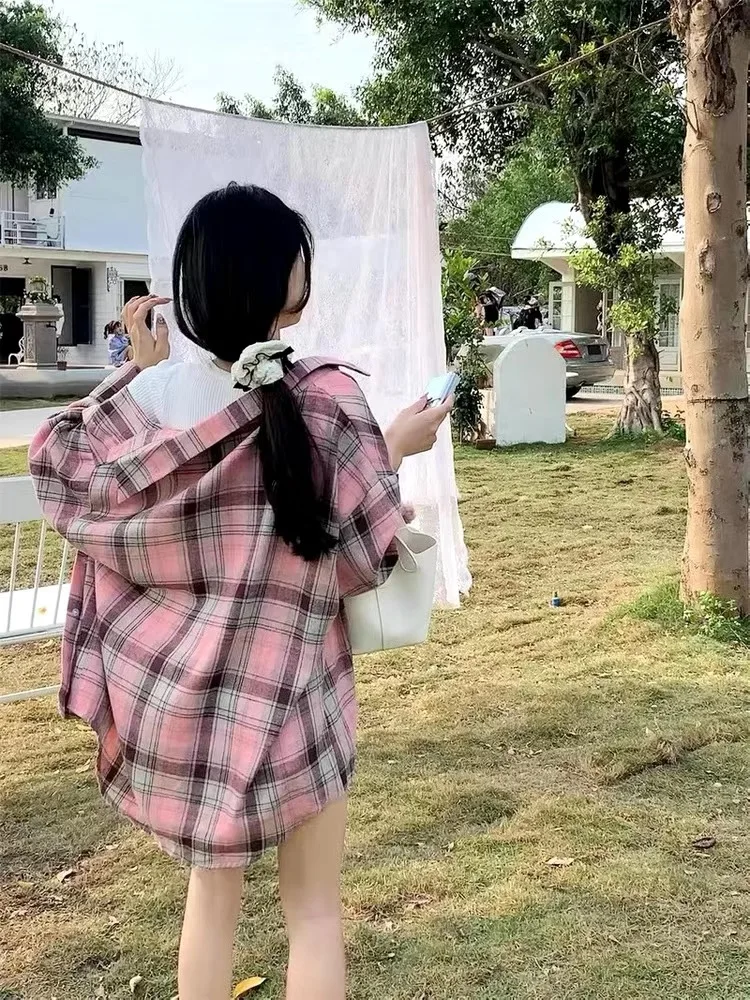 Fashion Plaid Pink Shirts Women 2023 Vintage Long Sleeve Cotton Loose Blouses Streetwear Plaid Single Breasted Shirts Cute Y2k
Fashion Plaid Pink Shirts Women 2023 Vintage Long Sleeve Cotton Loose Blouses Streetwear Plaid Single Breasted Shirts Cute Y2k