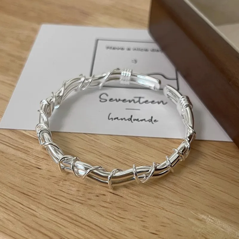 VENTFILLE 925 Sterling Silver Bracelet for Women Girl Wave Branch Opening Versatile Jewelry Birthday Gift Dropship Wholesale
VENTFILLE 925 Sterling Silver Bracelet for Women Girl Wave Branch Opening Versatile Jewelry Birthday Gift Dropship Wholesale