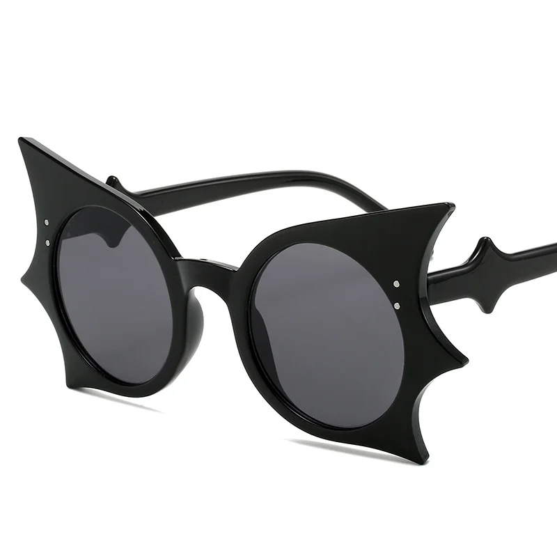 2023 Butterfly Vintage Sunglasses Women Bat Punk Eyewear Women/Men Funny Glasses Women UV400
2023 Butterfly Vintage Sunglasses Women Bat Punk Eyewear Women/Men Funny Glasses Women UV400