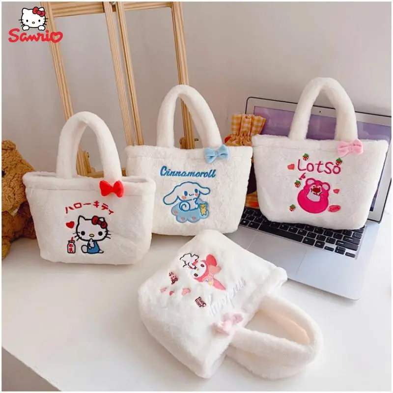 Kawaii Sanrio Cinnamoroll Kuromi My Melody Pochacco Cartoon Cute Plush Handbag Large Capacity Storage Bag Toys for Girls 
Kawaii Sanrio Cinnamoroll Kuromi My Melody Pochacco Cartoon Cute Plush Handbag Large Capacity Storage Bag Toys for Girls