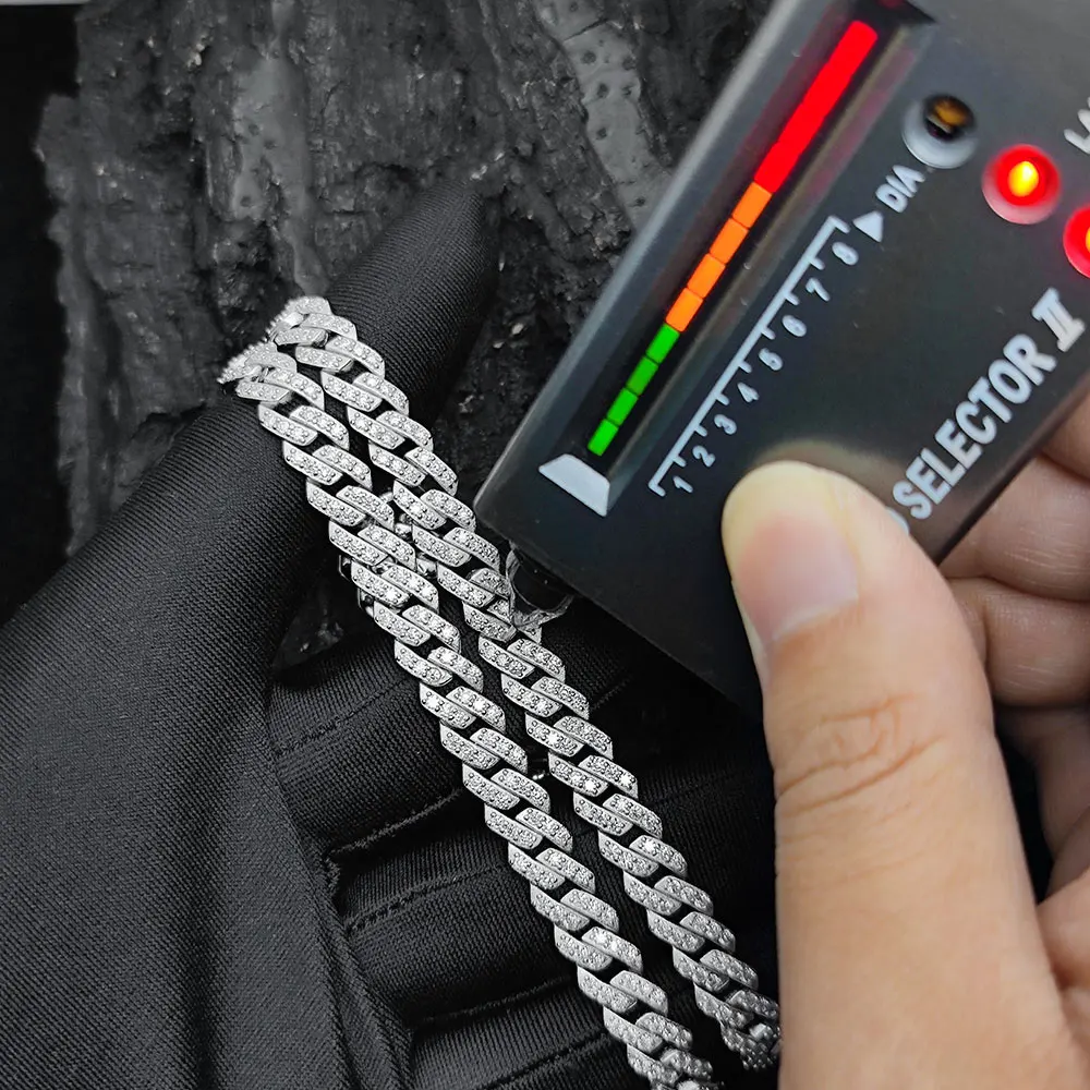 VVS All Moissanite Cuban Hip Hop Chain Necklace For Men 8mm Full Diamond 925 Sterling Silver Teen Girls Iced Out Chain
VVS All Moissanite Cuban Hip Hop Chain Necklace For Men 8mm Full Diamond 925 Sterling Silver Teen Girls Iced Out Chain
