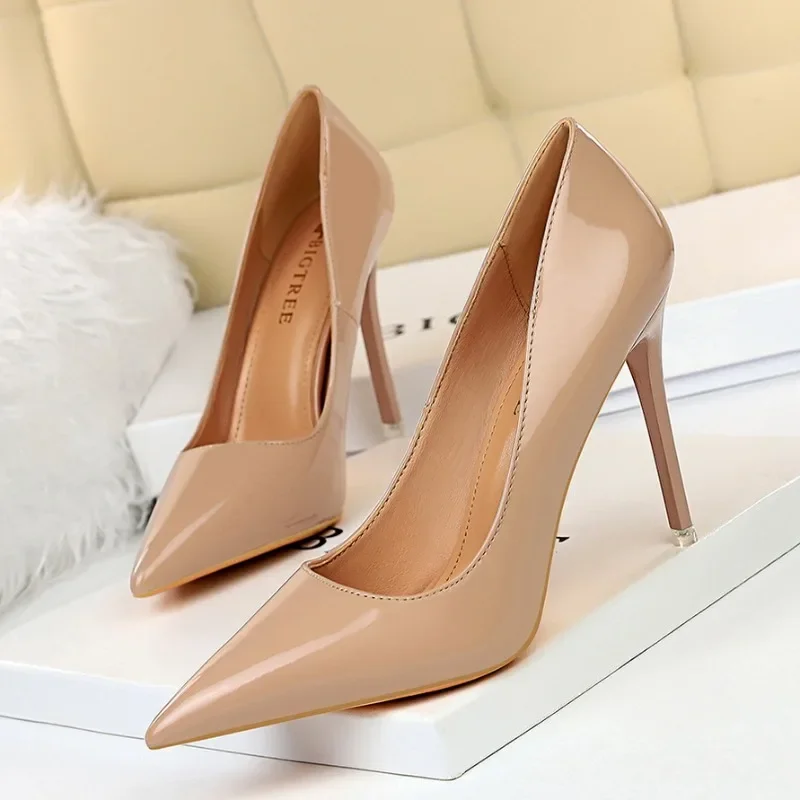 

Women 7.5cm 10.5cm High Heels Wedding Bridal Classic Pumps Lady Metallic Leather Low Heels Stiletto Nude Office Shoes