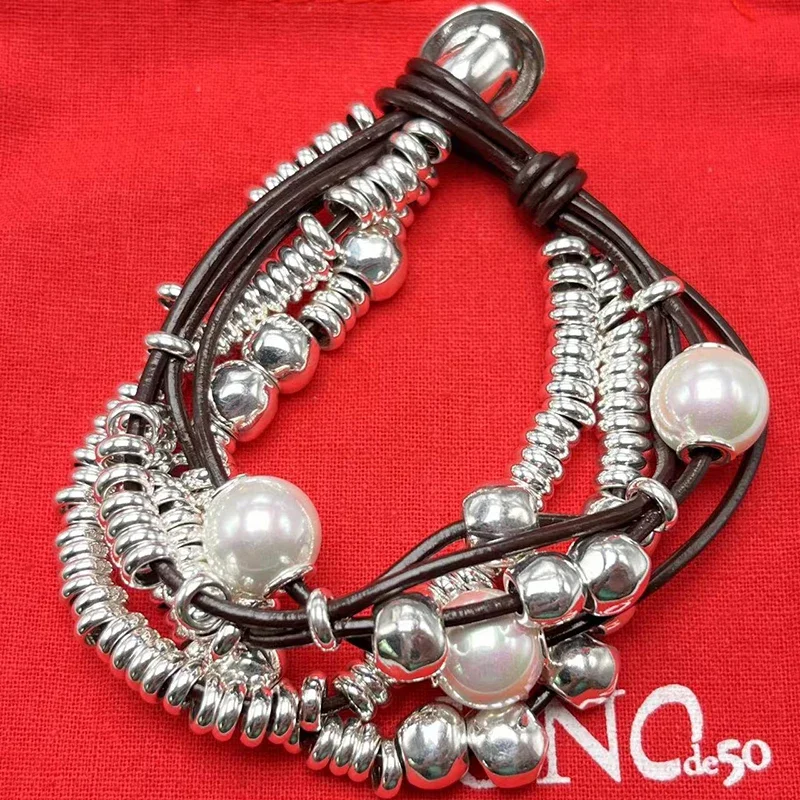 2023 New UNOde50 Spanish Bestselling Fashion Creative Exquisite Luxury Bracelet Women's Romantic Jewelry Gift Bag
2023 New UNOde50 Spanish Bestselling Fashion Creative Exquisite Luxury Bracelet Women's Romantic Jewelry Gift Bag