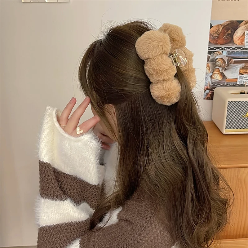 Модные милые пушистые заколки для волос в виде крабов, женские заколки с помпонами, заколка для волос для девочек, заколка для волос в виде хвоста, заколка в виде акулы, аксессуары для волос, головной убор 
Модные милые пушистые заколки для волос в виде крабов, женские заколки с помпонами, заколка для волос для девочек, заколка для волос в виде хвоста, заколка в виде акулы, аксессуары для волос, головной убор