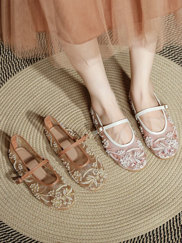 Summer White Pearl Decoration Mesh Embroidery Ballet Flats Women Elegant String Bead Flat Sandals Light Mary Jane Designer Shoes 44 S4a05d4f0b7774e2b8203b480421a76c91