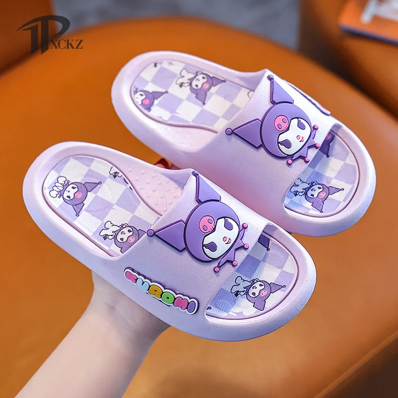 Симпатичные шлепанцы с мультяшным аниме Kawaii Kuromi My Melody Cinnamoroll Тапочки для ванной пляжные Нескользящие сандалии для девочек
Симпатичные шлепанцы с мультяшным аниме Kawaii Kuromi My Melody Cinnamoroll Тапочки для ванной пляжные Нескользящие сандалии для девочек