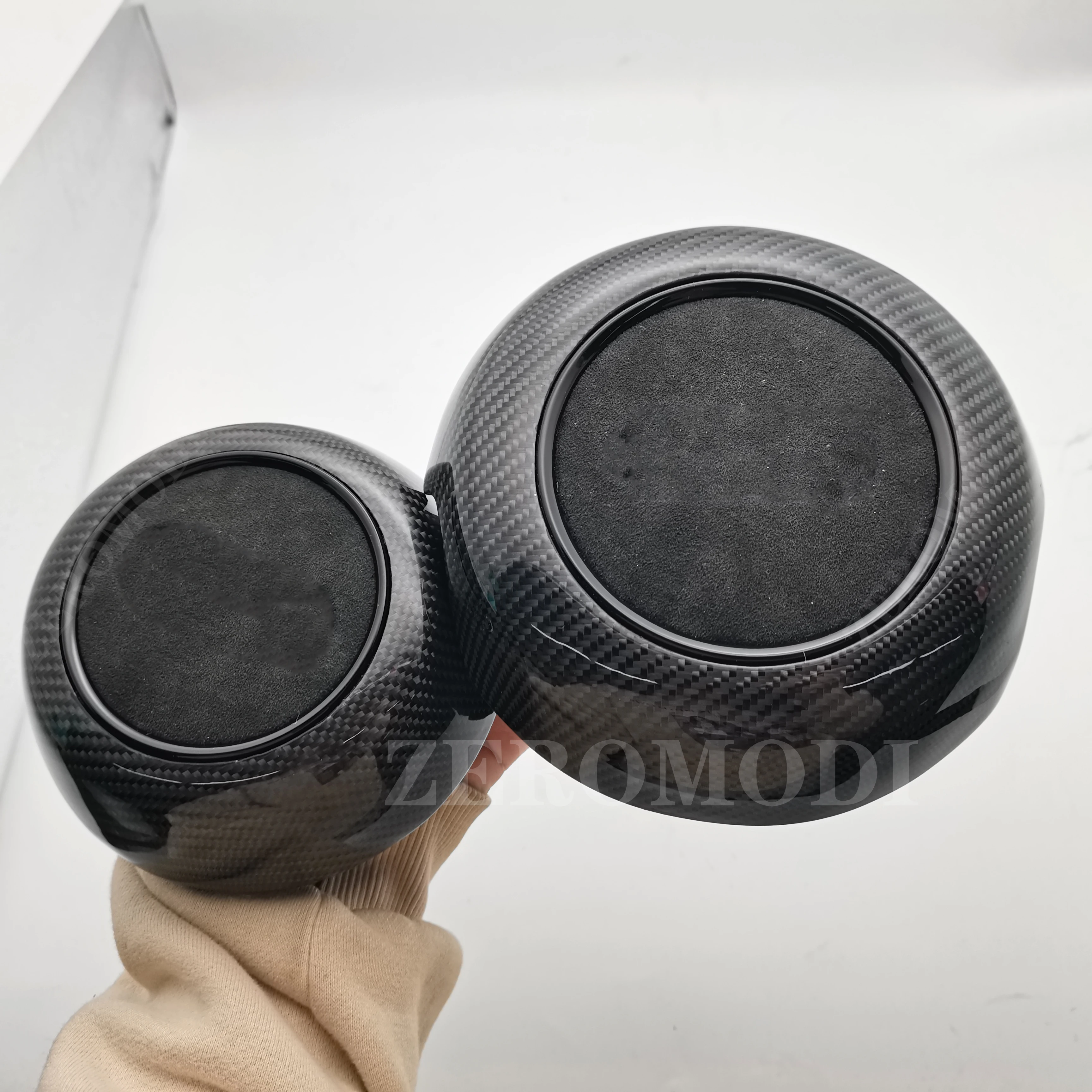 For Audi A1 A6 A7 A3 A4 A5 Q2 Q3 S3 TT R8 Car Steering Wheel Horn Round Cover Cap Carbon Fiber Alcantara Cover With Black Ring
For Audi A1 A6 A7 A3 A4 A5 Q2 Q3 S3 TT R8 Car Steering Wheel Horn Round Cover Cap Carbon Fiber Alcantara Cover With Black Ring