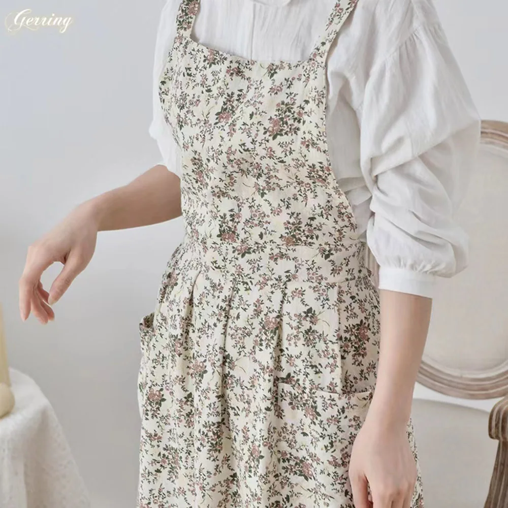 Gerring Korean Dress Apron Cotton Waterproof Garden Print Flower Apron Adjustable Kitchen Working Bib Coffee Shop Aprons
Gerring Korean Dress Apron Cotton Waterproof Garden Print Flower Apron Adjustable Kitchen Working Bib Coffee Shop Aprons