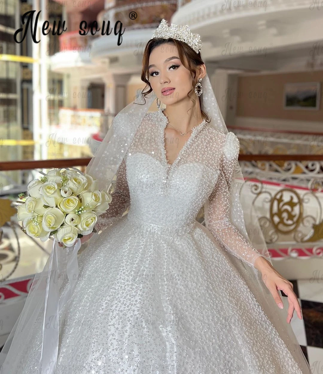 Великолепное бальное платье с V-образным вырезом, свадебное платье из Дубая, свадебные платья с бисером, изготовленные на заказ роскошные женские платья
Великолепное бальное платье с V-образным вырезом, свадебное платье из Дубая, свадебные платья с бисером, изготовленные на заказ роскошные женские платья