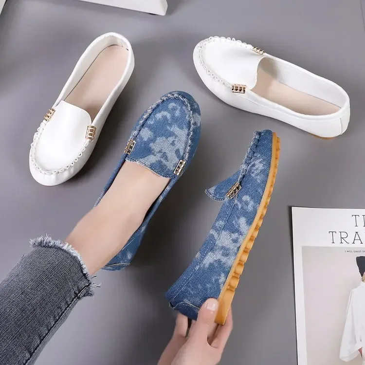 

Fashion Women Casual Flat Shoes Spring Autumn Loafer Women Slips Soft Round Toe Denim Flats Outdoor Sports Plus Size 2024