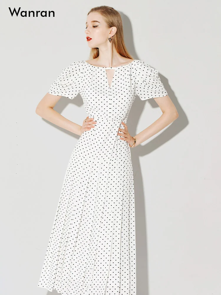2023 Summer New Polka Dot Long Dress Temperament Slim Fit Big Swing Chiffon Dress Slim Fit Slim A-line Skirt
2023 Summer New Polka Dot Long Dress Temperament Slim Fit Big Swing Chiffon Dress Slim Fit Slim A-line Skirt