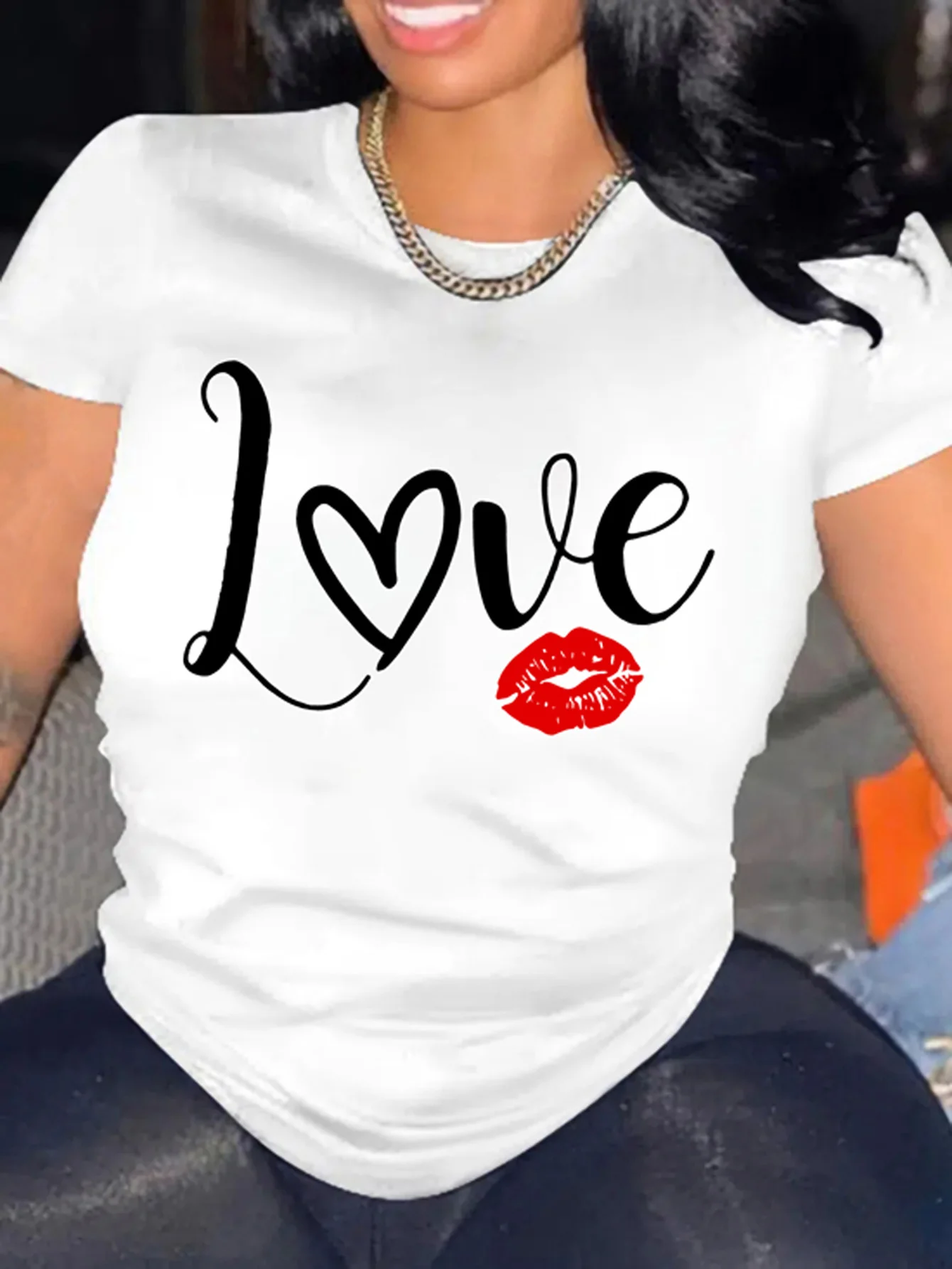 

Women's Lips & Letter Print Crew Neck Short Sleeve T-Shirt for Spring & Summer