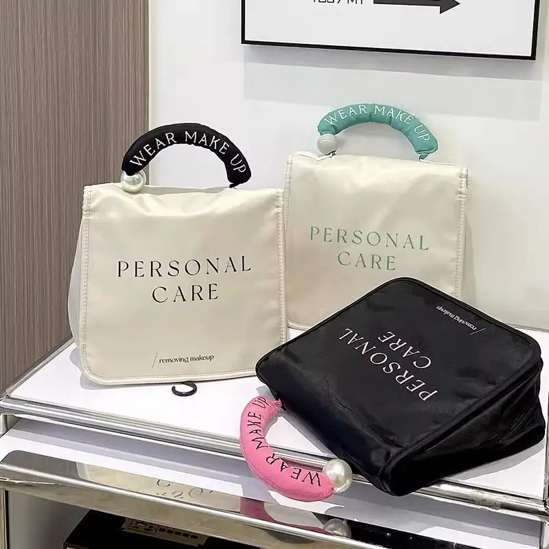 Makeup Bag for Women2023 New Portable Contrasting Colors Letter Advanced Sense Handbag Large Capacity Travel Storage Washing Bag
Makeup Bag for Women2023 New Portable Contrasting Colors Letter Advanced Sense Handbag Large Capacity Travel Storage Washing Bag