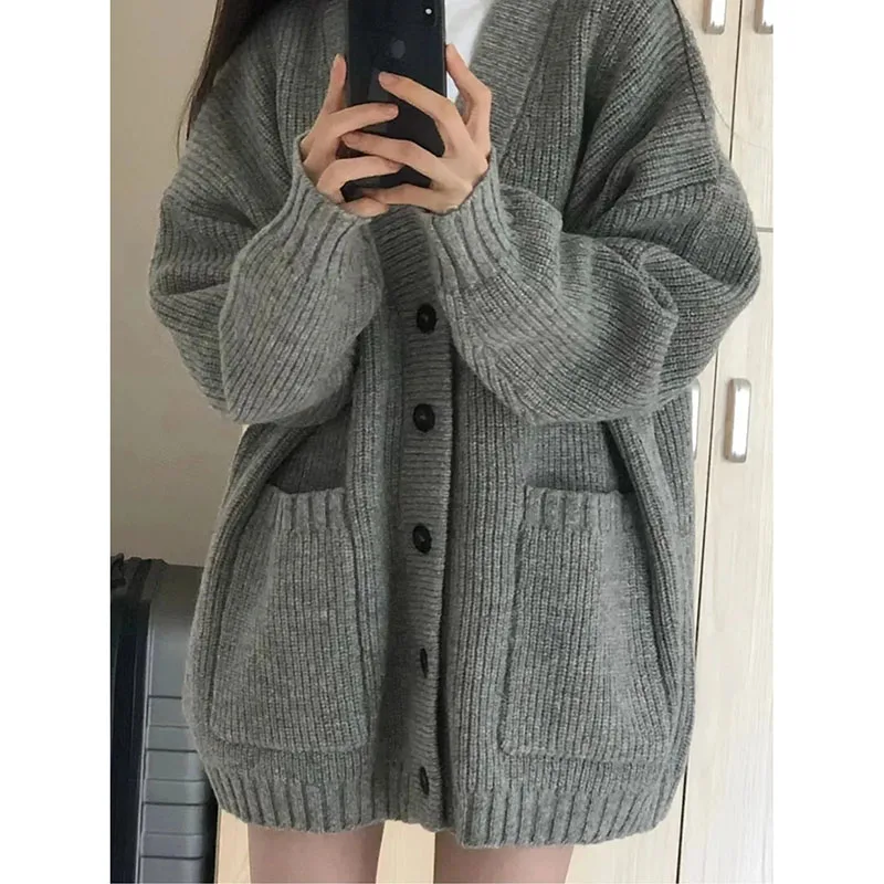 Autumn Grey Women Knitted Cardigan Korean Oversize Pocket V Neck Single Breasted Jumper Casual Loose Preppy All Match Sweater
Autumn Grey Women Knitted Cardigan Korean Oversize Pocket V Neck Single Breasted Jumper Casual Loose Preppy All Match Sweater