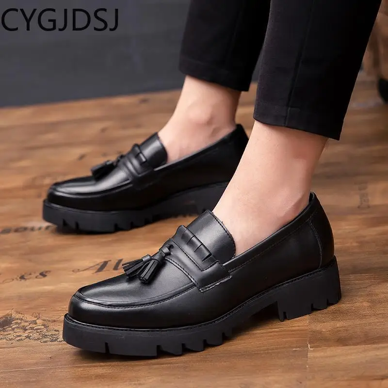 Loafers Men Italiano Oxford Shoes for Men Office 2024 Formal Shoes Casuales Wedding Dress Slip on Shoes Men Business Suit Sapato 
Loafers Men Italiano Oxford Shoes for Men Office 2024 Formal Shoes Casuales Wedding Dress Slip on Shoes Men Business Suit Sapato