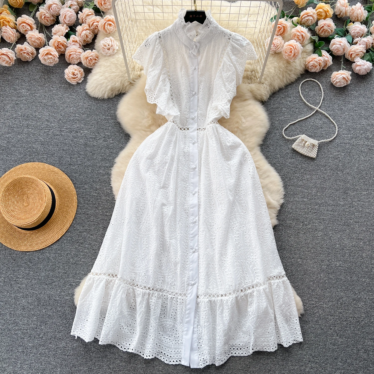 French Retro Stand Collar Short Ruffle Sleeve Openwork Embroidery A-line Dress Women New Single Breasted Elegant Vestidos L207
French Retro Stand Collar Short Ruffle Sleeve Openwork Embroidery A-line Dress Women New Single Breasted Elegant Vestidos L207