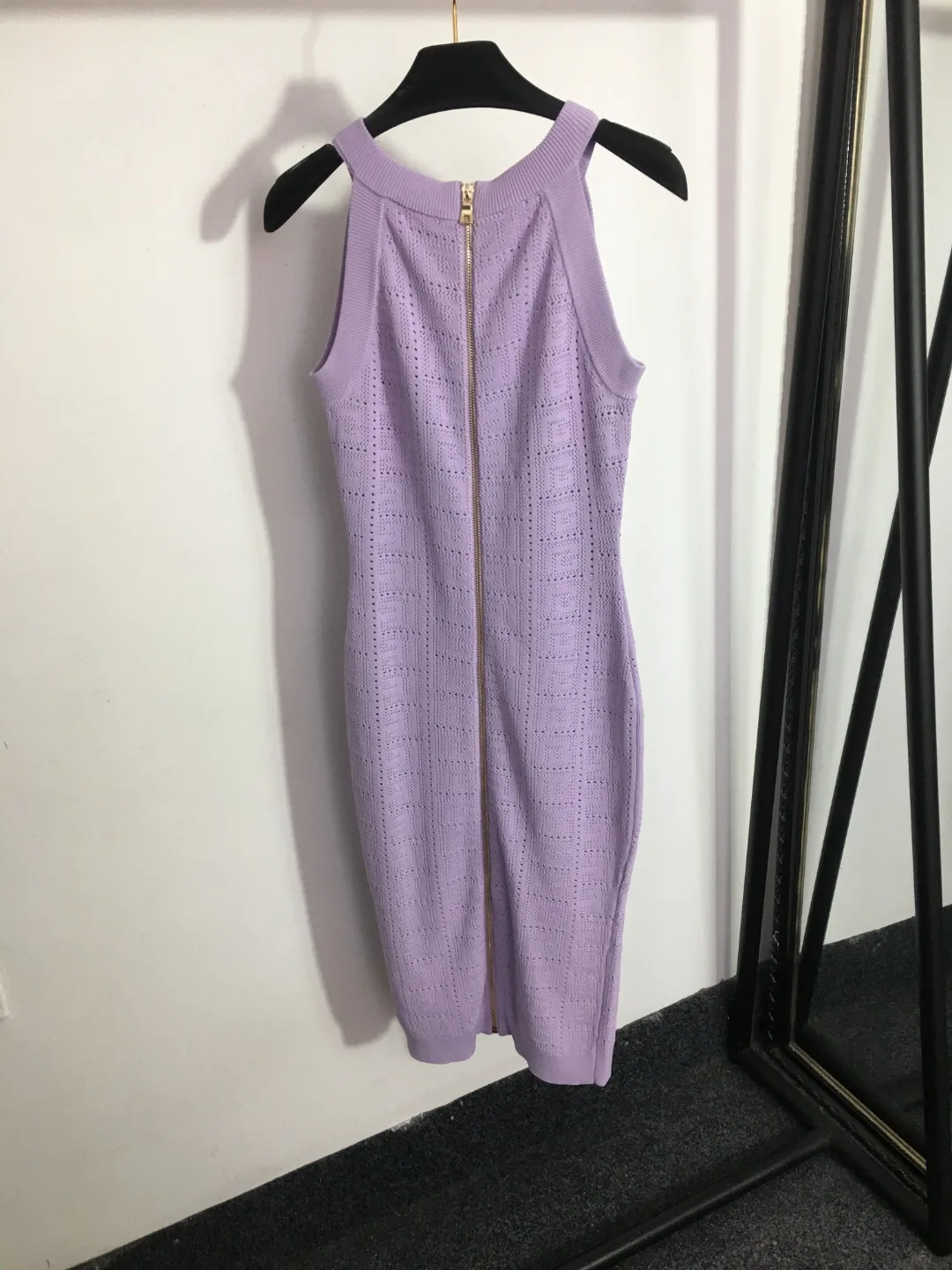 2023 Latest Hollow out Labyrinth Plaid Off Shoulder Round Neck Slim Fit Sleeveless Knitted Tank Top Dress
2023 Latest Hollow out Labyrinth Plaid Off Shoulder Round Neck Slim Fit Sleeveless Knitted Tank Top Dress