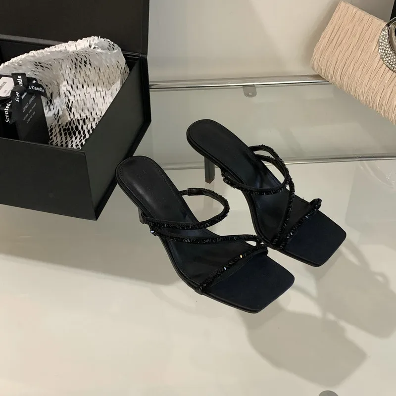 Мюли женские на тонком каблуке, квадратный носок, блестящие, шлепанцы с бусинами, модные летние туфли на высоком каблуке, 2024
Мюли женские на тонком каблуке, квадратный носок, блестящие, шлепанцы с бусинами, модные летние туфли на высоком каблуке, 2024