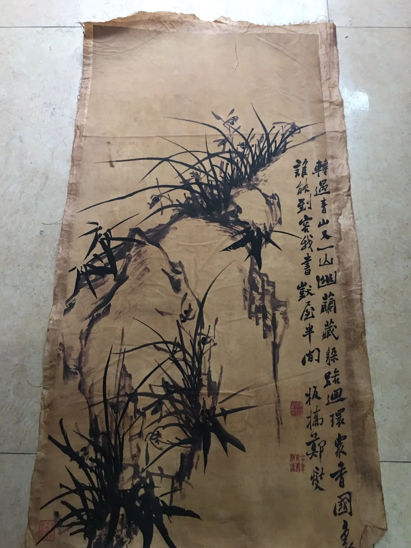 Ancient Chinese painting paper "Orchid Picture" long scroll painting long scroll
Ancient Chinese painting paper "Orchid Picture" long scroll painting long scroll