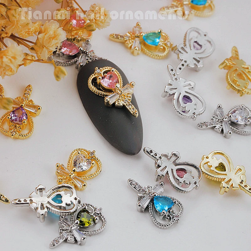 10PCS Luxury Alloy Heart Rhinestone Nail Art Charms Japanese Magic Girls Wand Kawaii Accessories For Nails Decoration Supplies
10PCS Luxury Alloy Heart Rhinestone Nail Art Charms Japanese Magic Girls Wand Kawaii Accessories For Nails Decoration Supplies