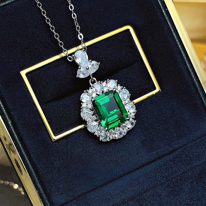 

Vintage Green Pendant Jade 925 Silver High End Jewelry Plating Gold and Silver Light Luxury Engagement Jewelry for Women