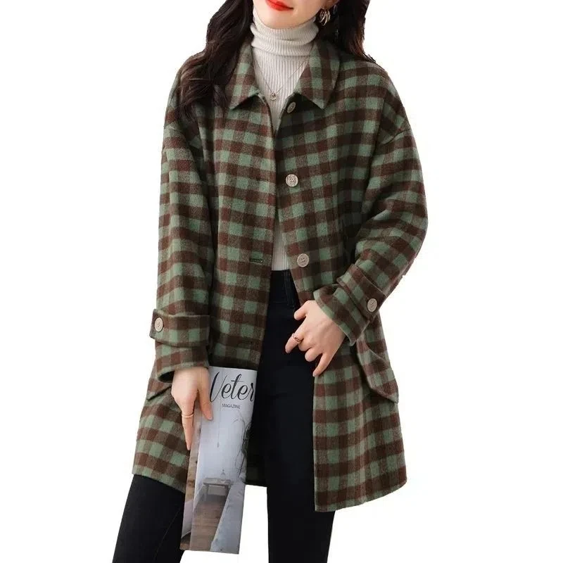 Green Plaid Woolen Coat High End Design Women's Woolen Jacket Single-Breasted Loose Autumn Winter Female Windbreaker Outerwear
Green Plaid Woolen Coat High End Design Women's Woolen Jacket Single-Breasted Loose Autumn Winter Female Windbreaker Outerwear