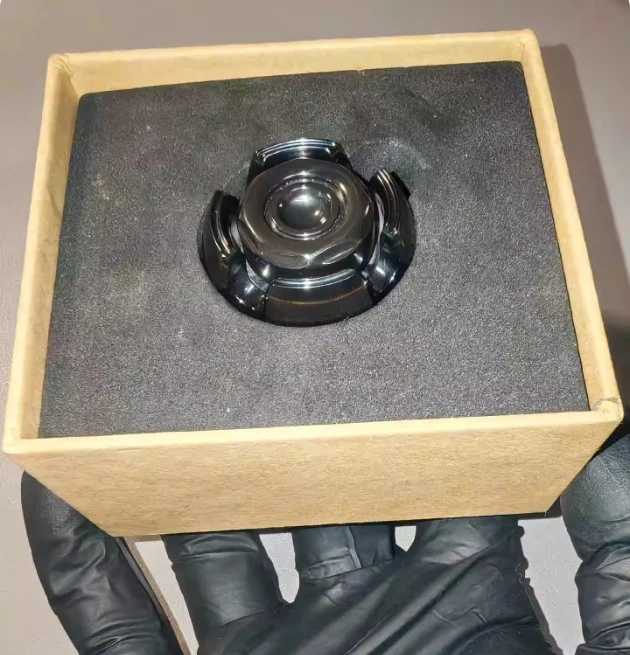 USED EDC Lautie zirconium polishing noise e Fingertip gyroscope spinner Decompression toys
USED EDC Lautie zirconium polishing noise e Fingertip gyroscope spinner Decompression toys