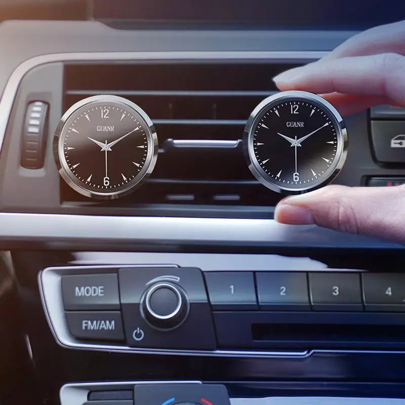 Часы для приборной панели автомобиля, электронные кварцевые часы с клипсой для ароматерапии, с интерьером из сплава 
Часы для приборной панели автомобиля, электронные кварцевые часы с клипсой для ароматерапии, с интерьером из сплава