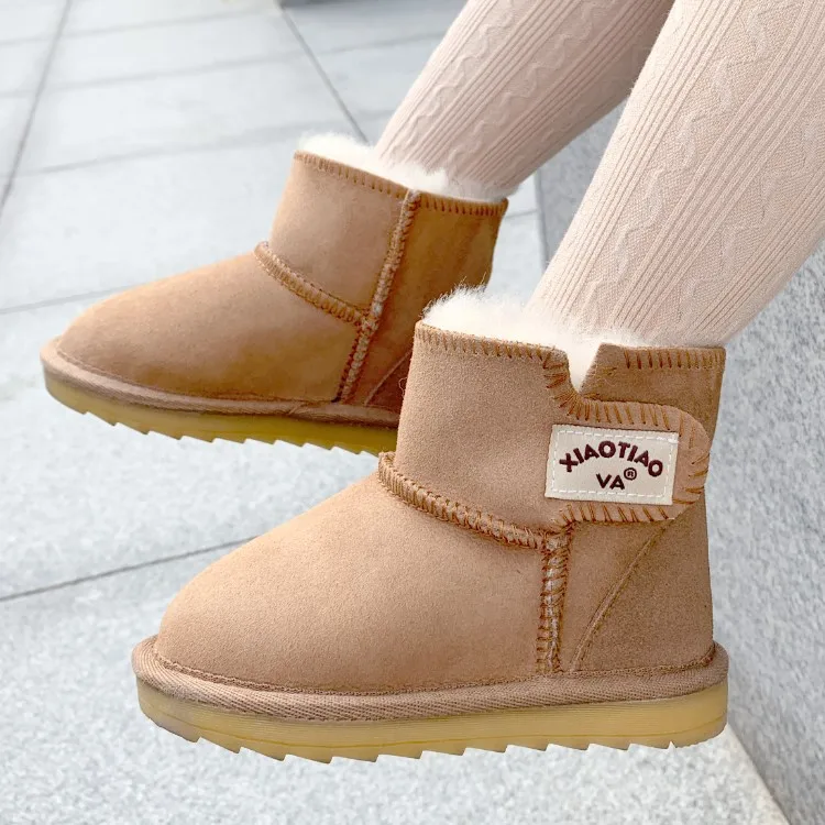 Children Winter Snow Boots for Girls Boys Classic Kids Sheep Fur Leather Shoes Ski Wear Warm Footwear
Children Winter Snow Boots for Girls Boys Classic Kids Sheep Fur Leather Shoes Ski Wear Warm Footwear